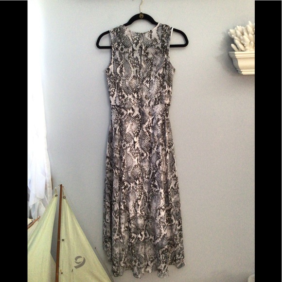 🔴So pretty! EUC 2 piece Calvin Klein snakeskin print dress size 2 - Picture 3 of 8